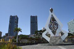 escultura móvil césar manrique, santa cruz de tenerife